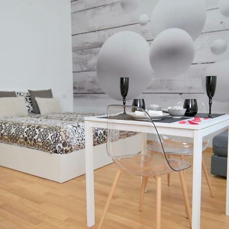 P&D Apartments Navigli Ripa Ticinese มิลาน ภายนอก รูปภาพ